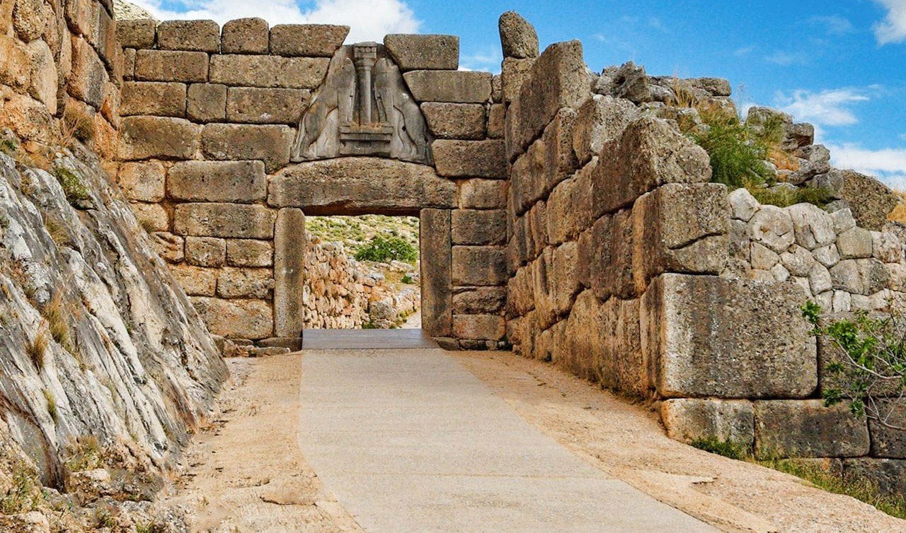 mycenae-lion-gate-top